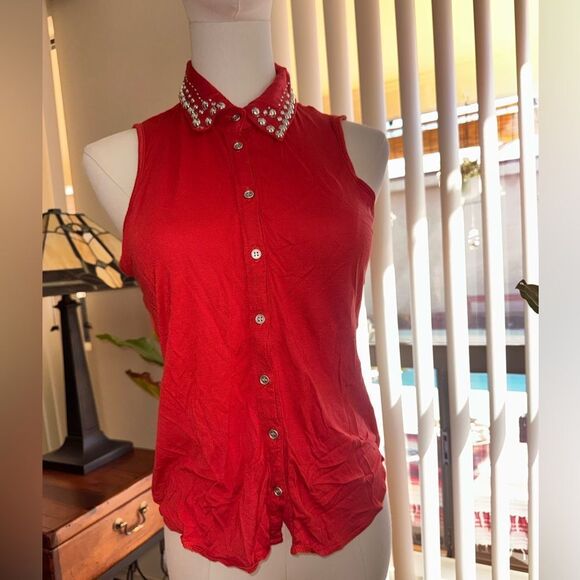 eye candy Tops - Eye Candy Red Studded Collar Sleeveless Button Down Top - Size Small